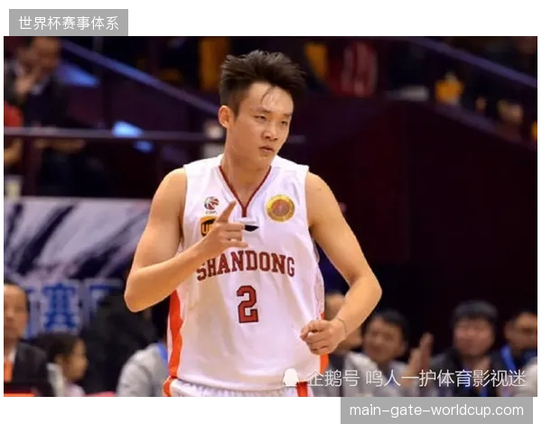 杜锋指导引入混合防守理念，广东队利用战术多变性有效限制对手进攻节奏